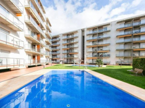 Apartment in Rosas with pool